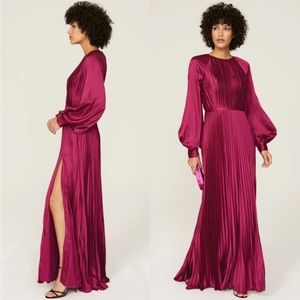 NEW Leena by Mac Duggal pleated long sleeve satin gown Size 6 Berry color